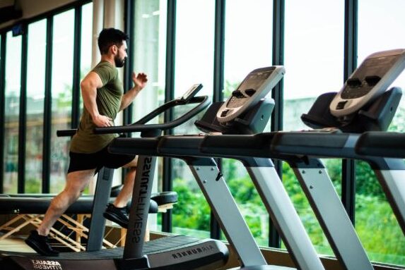 cinta de correr huelva precio caracter